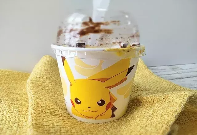 発売からsnsで大反響 マックフルーリー チョコバナナ味 ピカチュウカップは数量限定 ローリエプレス