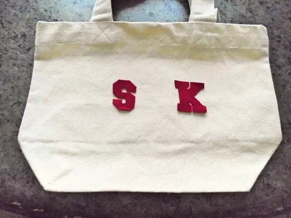 手作りで周りと差をつける トートバッグがかわいくなるワッペンのつけ方 ローリエプレス