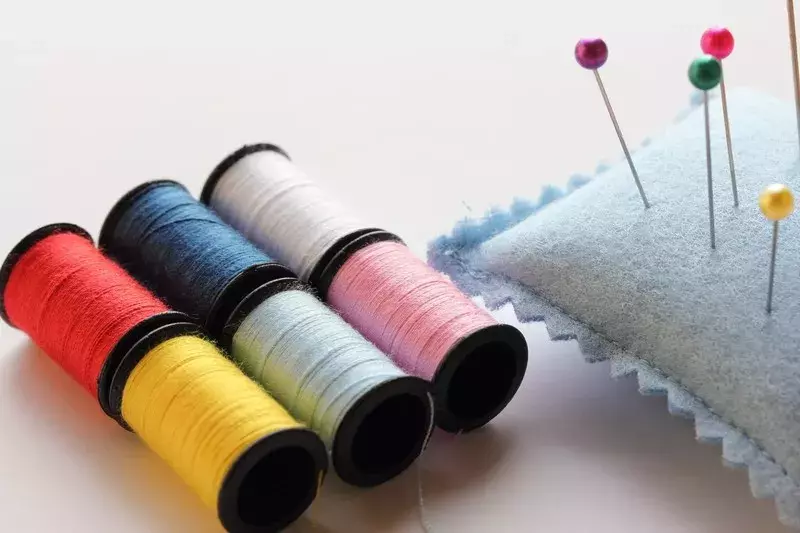 いまさら聞けない裁縫の基本 7 縫い方を知る前に覚えて 必要な道具や糸通しの方法 ローリエプレス いまさら聞けない裁縫の基本 7 縫い方を知る前に覚えて 必要な道具や糸通しの方法 ローリエプレス