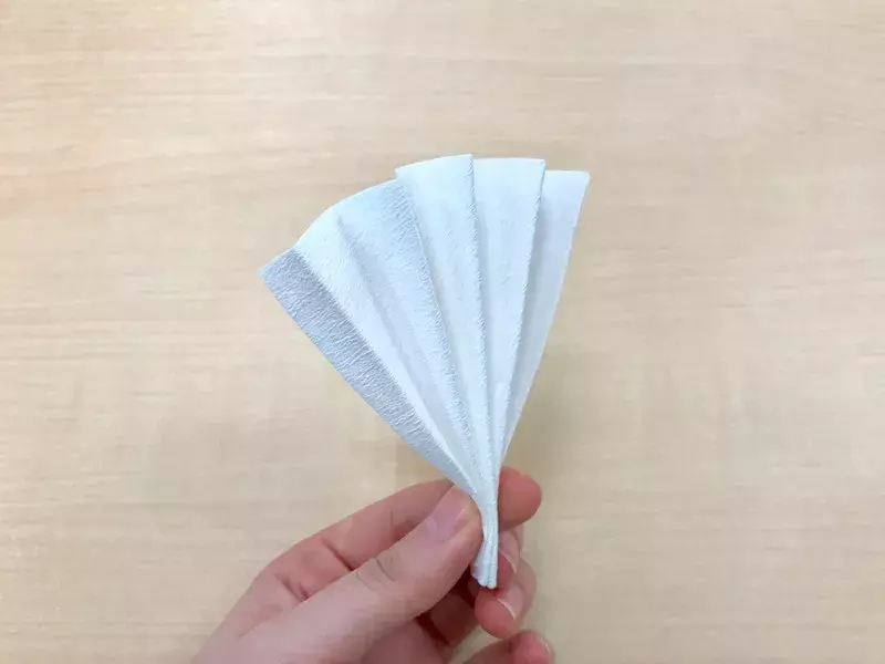 お花型の加湿器をコーヒーフィルターで簡単にdiy ローリエプレス