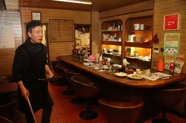 ナポリタン オムライスが秀逸 方南町に君臨する 昭和の純喫茶 ボルボ の魅力 ローリエプレス