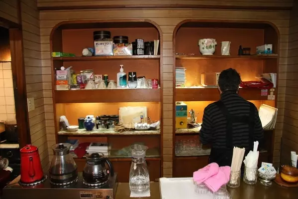 ナポリタン オムライスが秀逸 方南町に君臨する 昭和の純喫茶 ボルボ の魅力 ローリエプレス