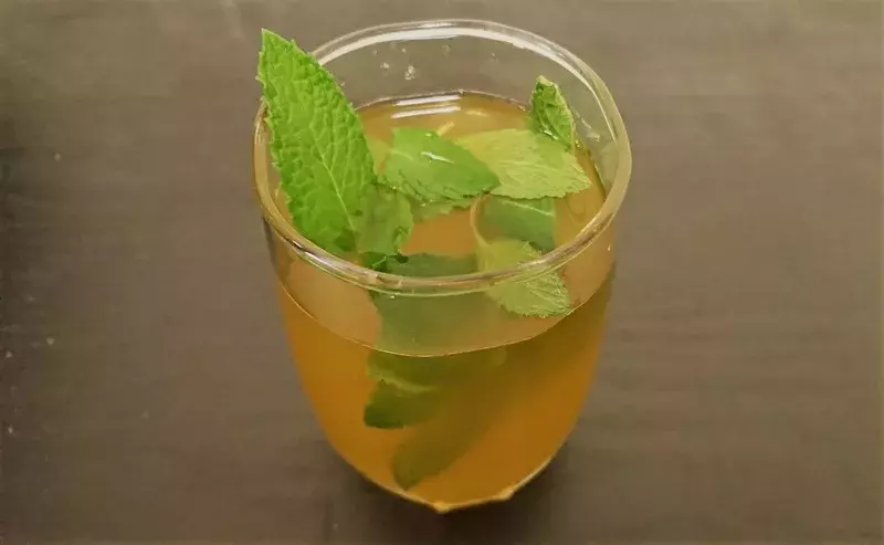 ホムパで出したい ドリンクスタイリストに聞く おしゃれなハーブドリンクレシピ ローリエプレス ホムパで出したい ドリンクスタイリストに聞く おしゃれなハーブドリンクレシピ ローリエプレス