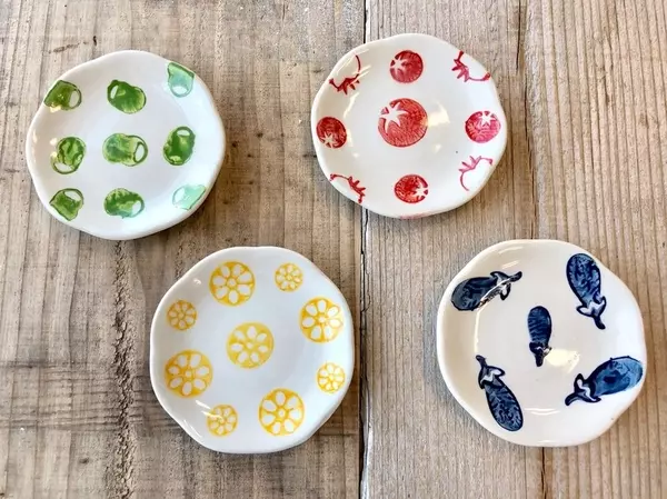 ダイソー 大好評 野菜柄の和食器 ちょっとした一品をかわいい豆皿に乗せませんか ローリエプレス