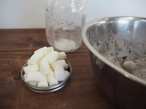 おしゃれすぎると話題 ビン入りのお菓子作りキットって知ってる ローリエプレス