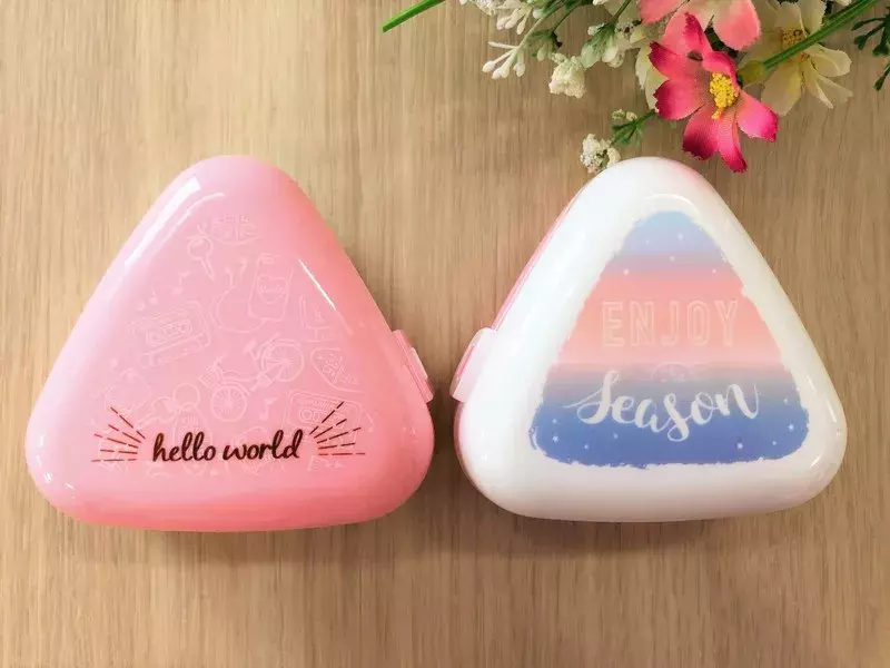 ダイソー お子さんがいるご家庭に見てもらいたい かわいくて便利なおにぎりケースとランチbox ローリエプレス