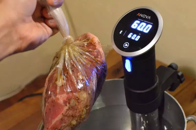 柔らかジューシー ローストポークの作り方 豚肩ロースもanova低温調理で柔らかく ローリエプレス
