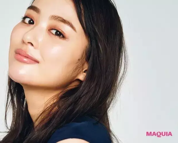 ベージュメイク ピンクベージュやオレンジベージュなど 年おすすめのベージュコスメまとめ ローリエプレス ベージュメイク ピンクベージュやオレンジベージュなど 年おすすめのベージュコスメまとめ ローリエプレス