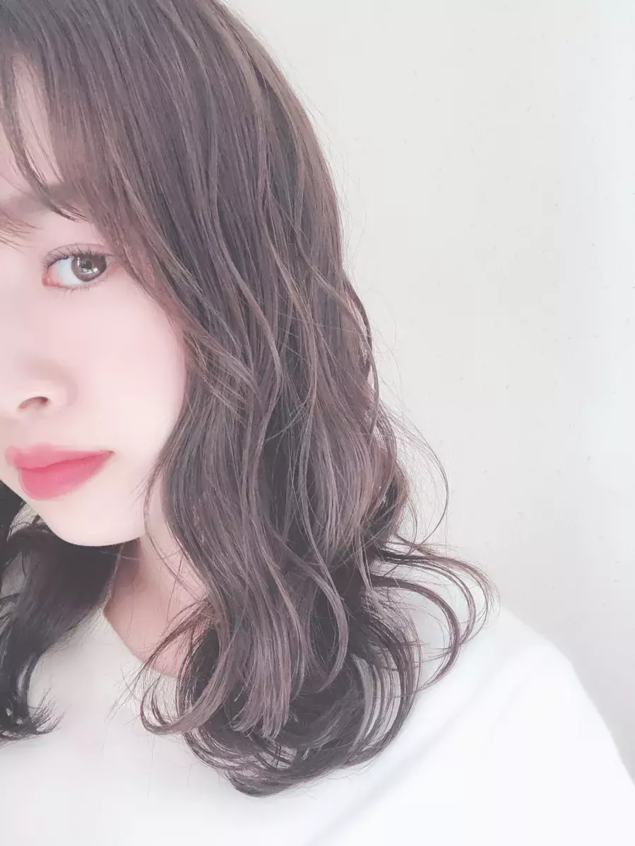 外人風ヘアレシピ 波ウェーブで巻き髪よりオシャレに ローリエプレス