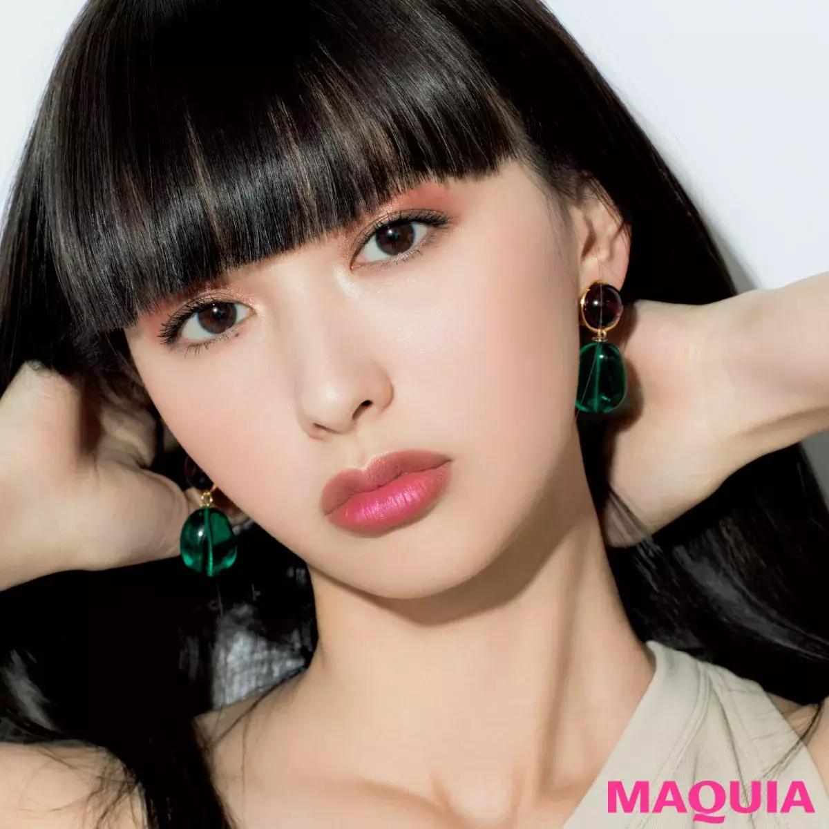 鈴木えみさんが18年 夏新色でセルフメイク トライしたカラーは ローリエプレス