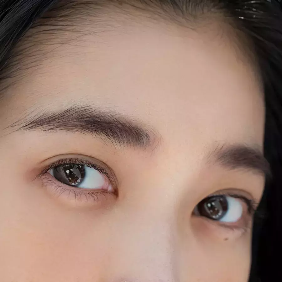 年トレンド眉の描き方 書き方 まとめ 自分に似合う眉はどんな眉 今っぽい眉毛メイクの方法を伝授 ローリエプレス