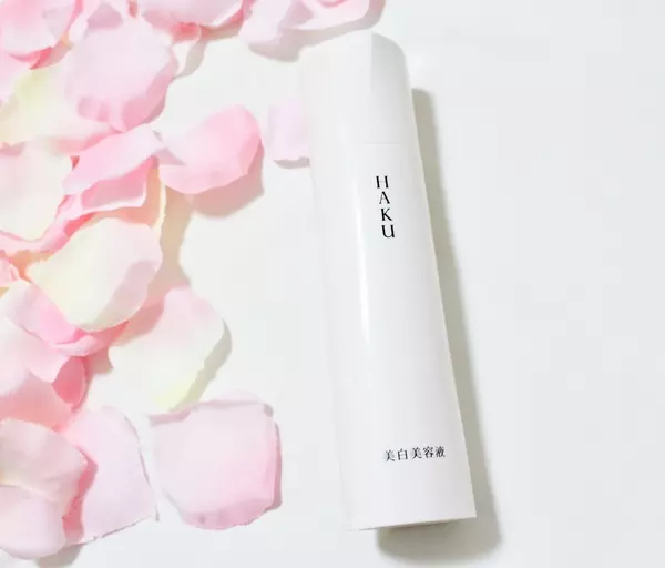 本気で美白ケアしたい方必見 Haku メラノフォーカスvの美容液で今すぐシミ そばかす対策を始めよう ローリエプレス