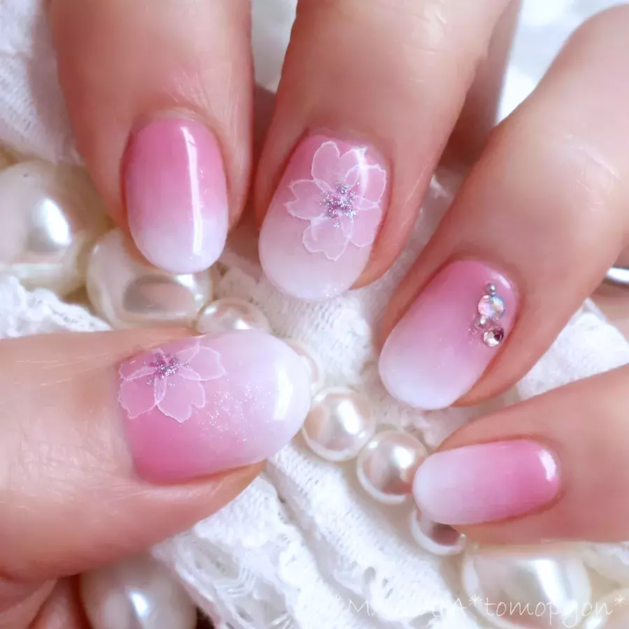 セルフネイル動画 花びらネイル たらしこみネイル ひとあじ違う桜ネイルのやり方 ローリエプレス