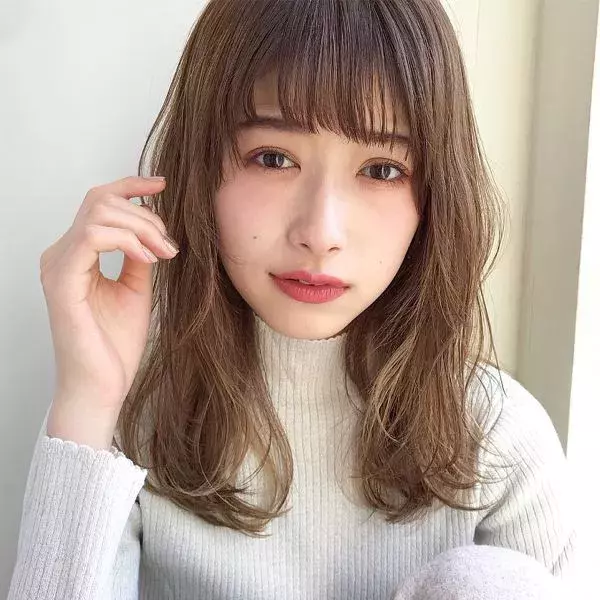 年最新 セミロングの髪型 ヘアスタイル選 かわいいも大人っぽいも叶う 前髪あり なし別おすすめヘアまとめ ローリエプレス 年最新 セミロングの髪型 ヘアスタイル選 かわいいも大人っぽいも叶う 前髪あり なし別おすすめヘアまとめ ローリエプレス
