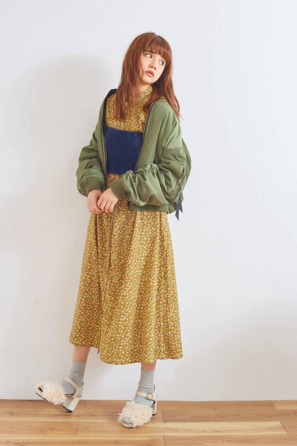 意外と知らない 冬の花柄ワンピを大人可愛く着る方法 ローリエプレス