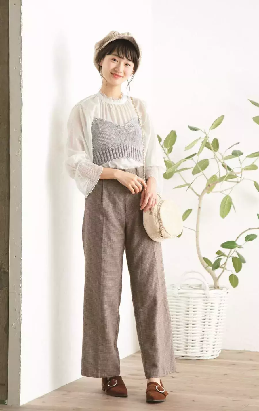 今年の冬は やっぱり ニットビスチェ をおしゃれに着こなしたいっ ローリエプレス 今年の冬は やっぱり ニットビスチェ をおしゃれに着こなしたいっ ローリエプレス