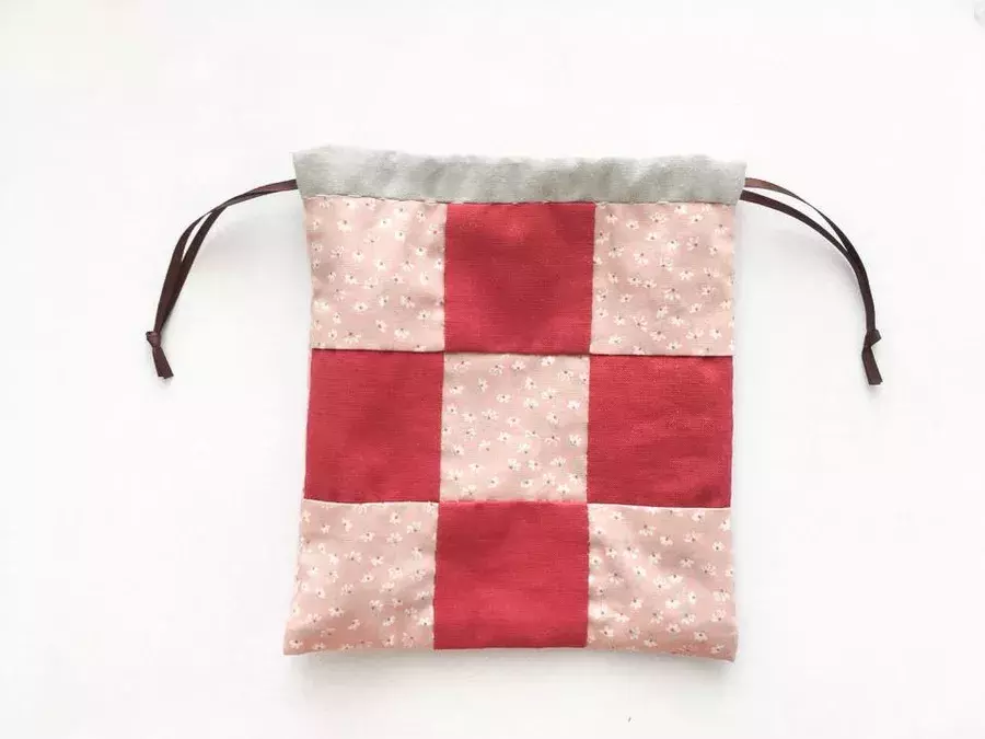 手縫いでできる ハギレで簡単パッチワーク 入門編 ローリエプレス