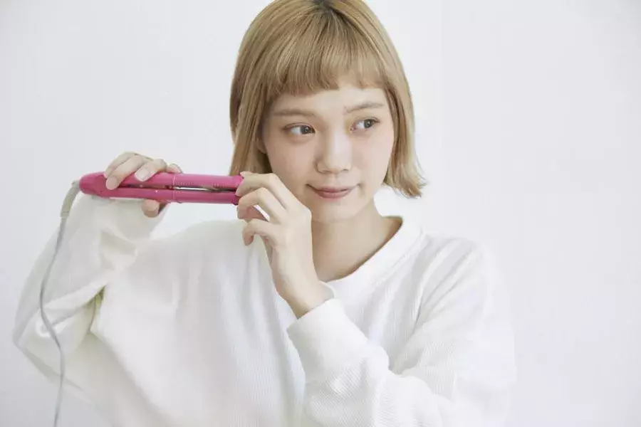 動画 ショート ボブでも上手に巻ける 村濱遥流 外ハネアレンジ ローリエプレス