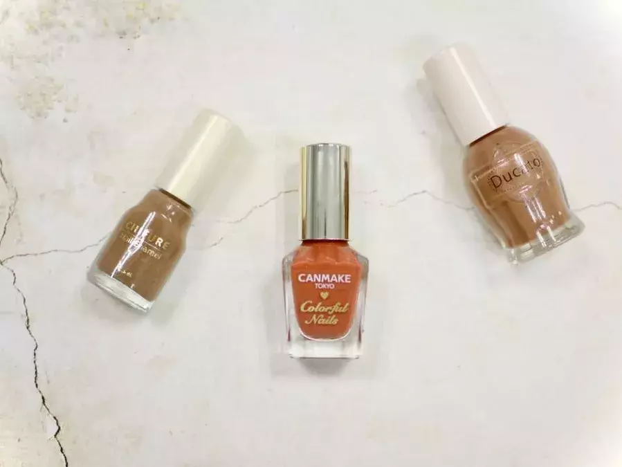 プチプラネイル塗り比べ 色白 Or 地黒さんに似合うブラウンは ローリエプレス プチプラネイル塗り比べ 色白 Or 地黒さんに似合うブラウンは ローリエプレス