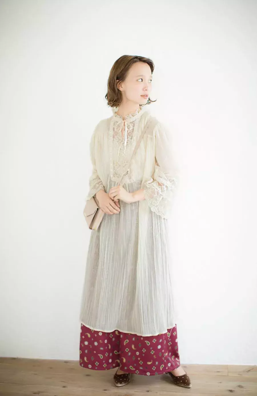 明日のコーデ 大人女子の新ルール ワンピースに ワイドパンツをin ローリエプレス 明日のコーデ 大人女子の新ルール ワンピースに ワイドパンツをin ローリエプレス