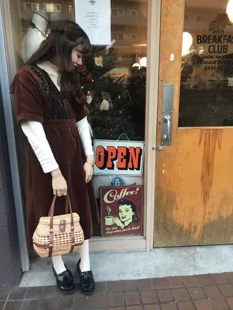 センスいい人は重ね着上手 定番なのにオシャレに見える達人技 ローリエプレス センスいい人は重ね着上手 定番なのにオシャレに見える達人技 ローリエプレス