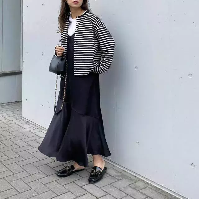 羽織るだけで着映える オトナの春アウターは カーディガン が大正解 お洒落な人の旬コーデ ローリエプレス 羽織るだけで着映える オトナの春アウターは カーディガン が大正解 お洒落な人の旬コーデ ローリエプレス