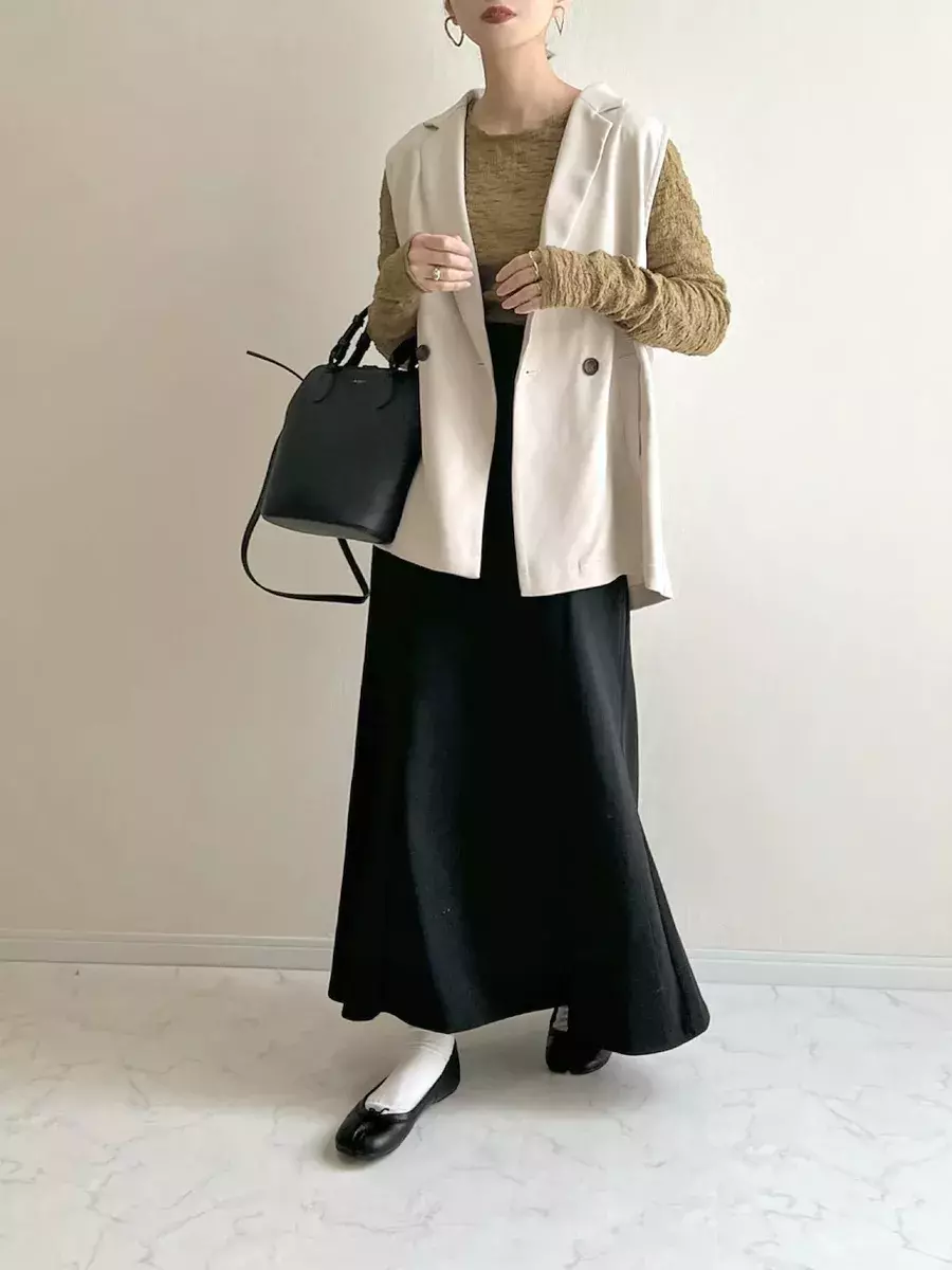 やっぱり 黒スカート が断トツ使える 重見えしない おしゃれさんのお手本コーデ5style ローリエプレス