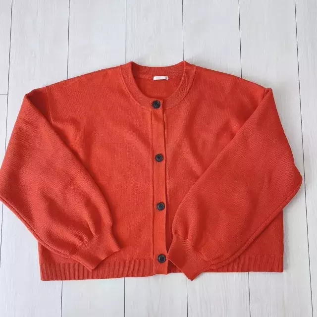 Gu春カーデはこの2枚で間違いなし 週5飽きずにずっと着回せる おしゃカワ1週間コーデ ローリエプレス