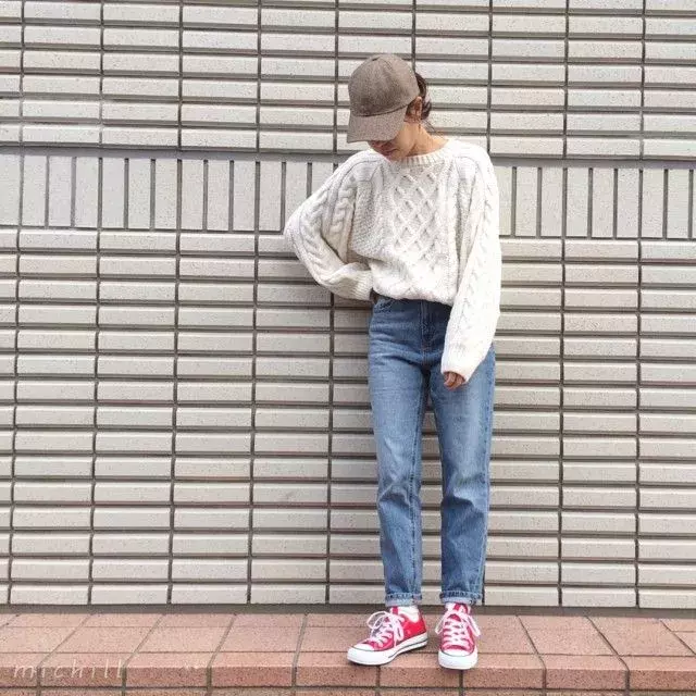 Guの人気白ニットおすすめ3選 暗めアウターのインナーにぴったり ローリエプレス