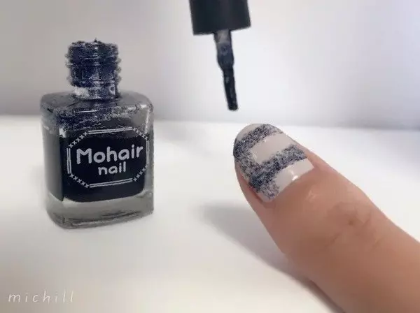 キャンドゥのモヘアネイルを使ってできるブランケットネイル