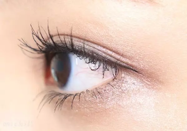 デカ目の基本 全方位からキレイに見える まつ毛メイクのポイント ローリエプレス