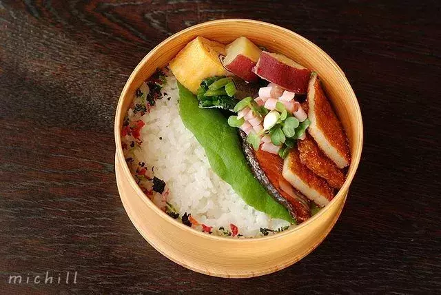 明日お弁当が作りたくなる 簡単かわいいハムのすきまおかず5選 ローリエプレス