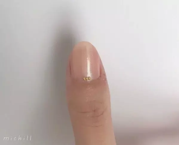 クラッシュシェルで高見えセルフネイル 100均アイテムでok ローリエプレス