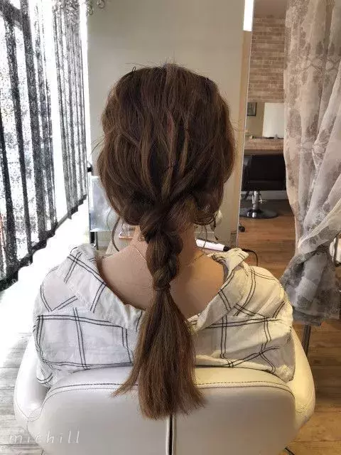 今大人気 ゴムだけでつくれる 憧れのプリンセス風編み下ろしローポニーヘアアレンジ ローリエプレス