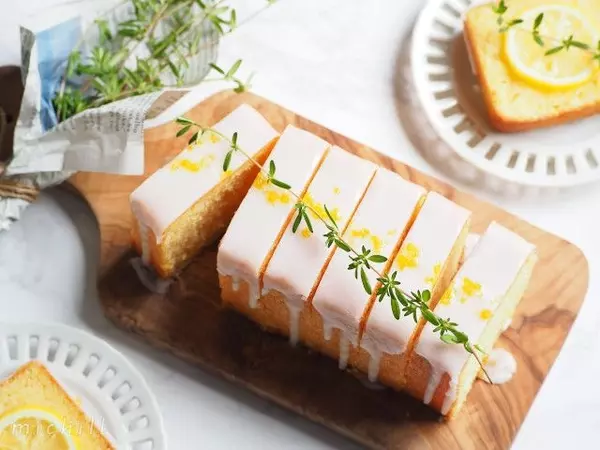 ホットケーキミックスでお菓子作り 爽やかレモンウィークエンドシトロン ローリエプレス