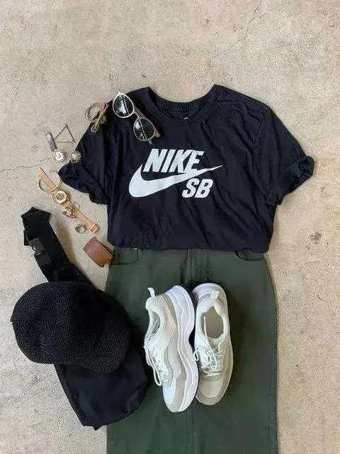 Gu しまむら 今季も人気は継続中 プチプラ ダッドスニーカー コレクション ローリエプレス