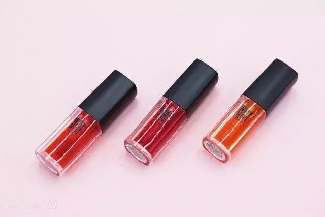 ダイソー ブランドコラボの新作ティントリップがレベル高すぎ 100円で透明感のある唇に ローリエプレス
