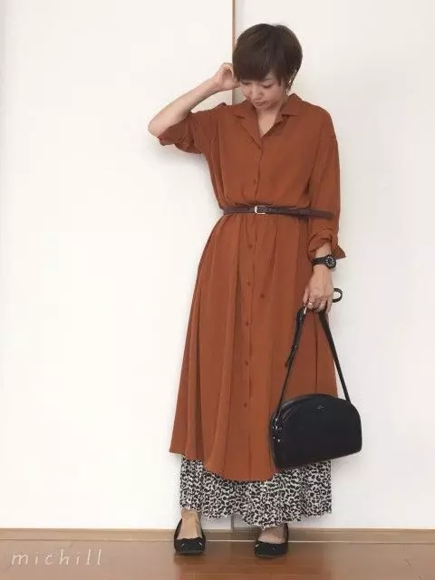 低身長さんでもスタイルアップ Gu高見えブラウンワンピを着回す秋はじめコーデ ローリエプレス