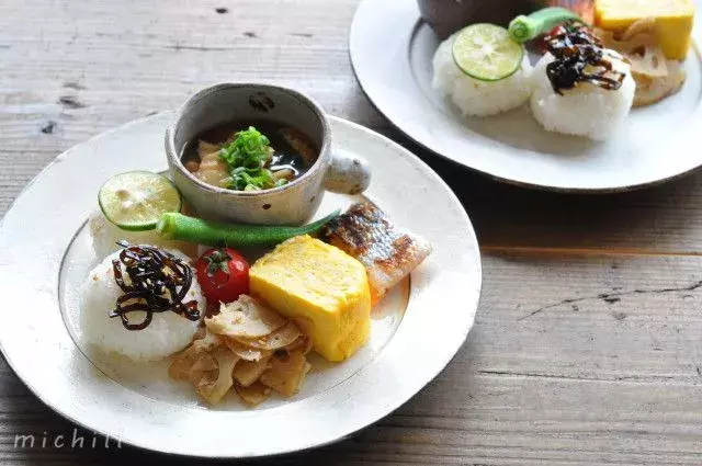 パン派 ごはん派 休日は家族みんなで楽しむ 朝ごはんワンプレート ローリエプレス