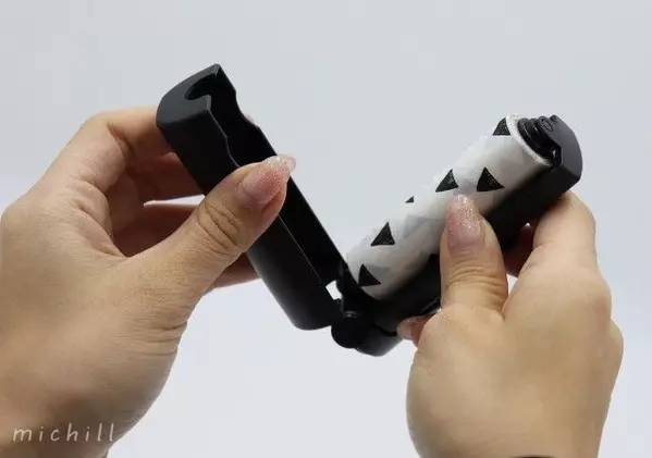 このあと変身します 3coinsで見つけた黒い筒が画期的すぎて 全人類にすすめたい ローリエプレス