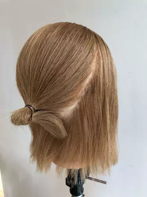 ショートボブでもお団子できます ねじってとめれば崩れない 超カンタンお団子ヘアアレンジ ローリエプレス