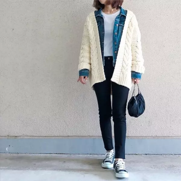 いまさら聞けない 大人女子にオススメの ニットカーデ レイヤードコーデ術 ローリエプレス