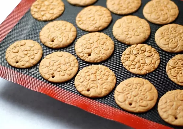 クリスマスに作りたい ジンジャーブレッドクッキーのレシピ ローリエプレス