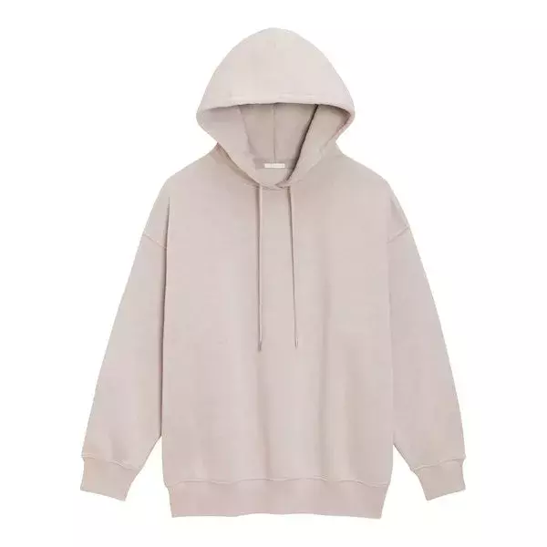 カジュアルなのに女っぽい 大人のモテコーデはgu パーカ タイトスカート が正解 ローリエプレス