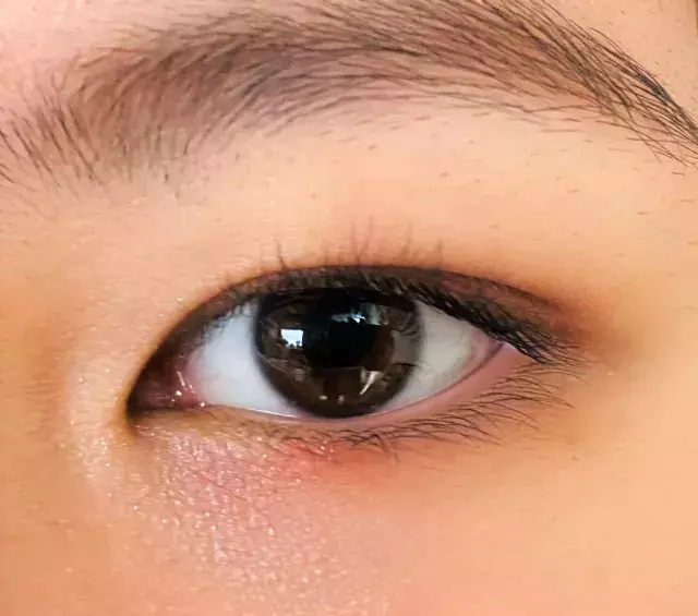 やりすぎng 大切なのは適材適所 最低限のメイクで垢抜けるコツ ローリエプレス やりすぎng 大切なのは適材適所 最低限のメイクで垢抜けるコツ ローリエプレス