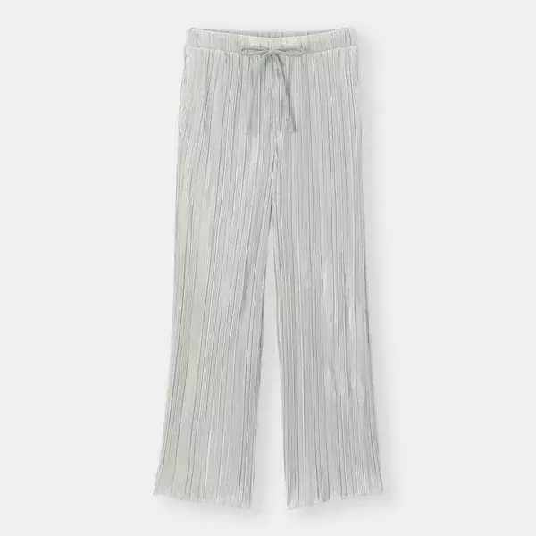 今guで売れてる 完売前にゲットしておきたい 人気アイテム Best10 ローリエプレス