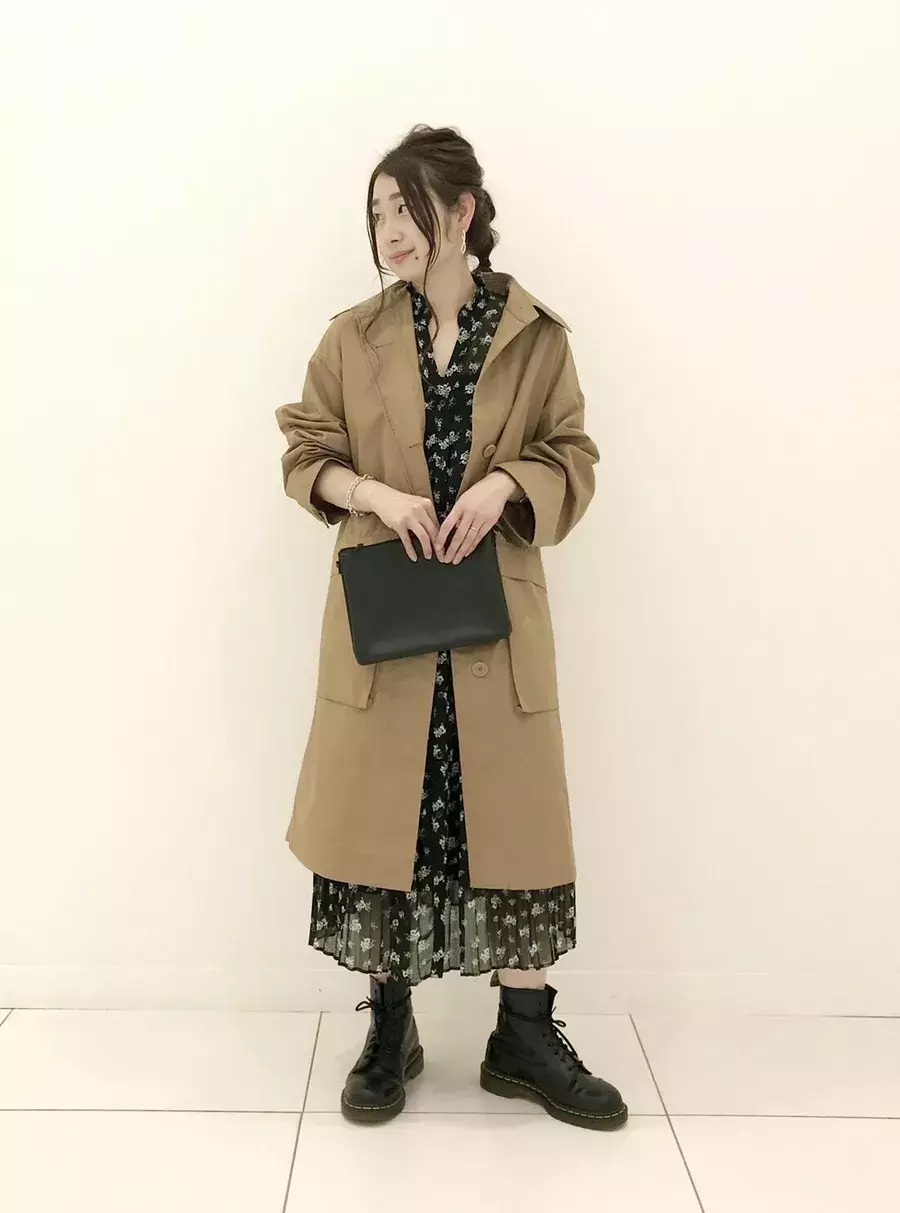 高評価なのに値下げ ユニクロ店員さんの高コスパワンピース着こなしテク ローリエプレス