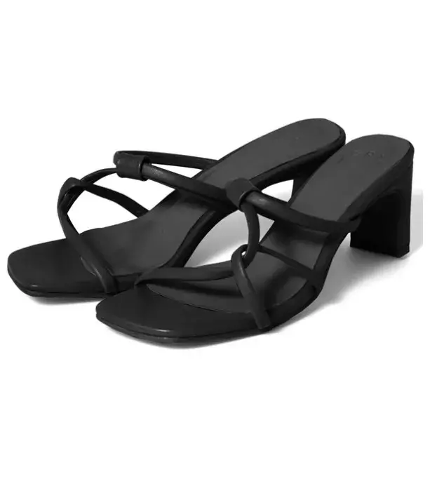 再入荷の見逃し厳禁 レースが大人可愛い Grl新作 黒ワンピース で美人見えコーデ ローリエプレス