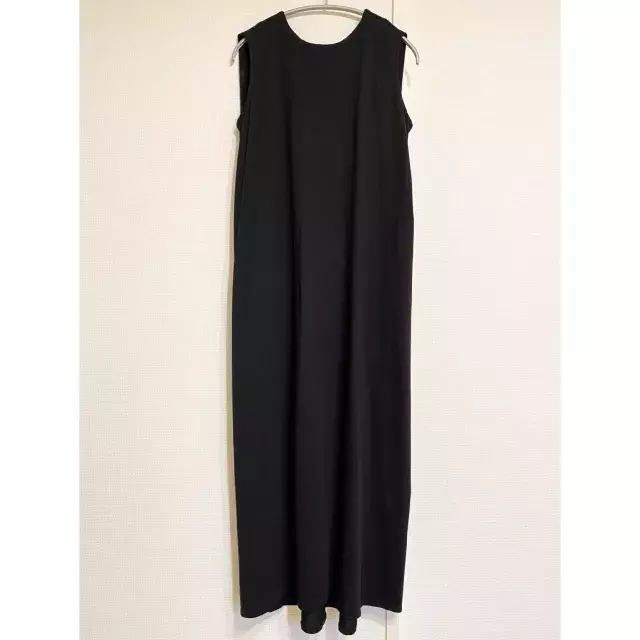 夏は 黒ワンピース が絶対可愛い ご近所からお呼ばれまで バランスコーデ術 ローリエプレス