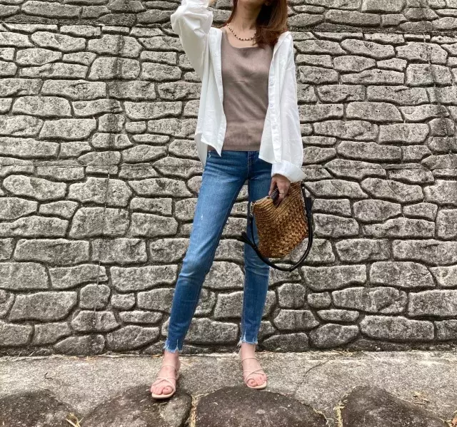 おしゃれさんがこぞって買ってる Gu タンクトップ 色別コーデ術 ローリエプレス おしゃれさんがこぞって買ってる Gu タンクトップ 色別コーデ術 ローリエプレス